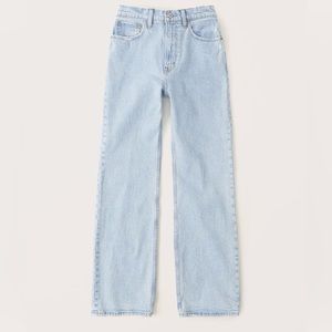 New Abercrombie & Fitch High Rise 90s Relaxed Jean Light Size 26 / 2 Regular